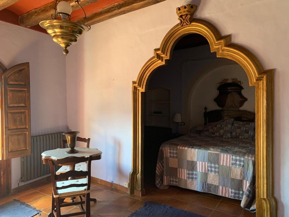 Masia Cal Millas - Turisme Rural Castellfullit de Riubregos Exteriör bild