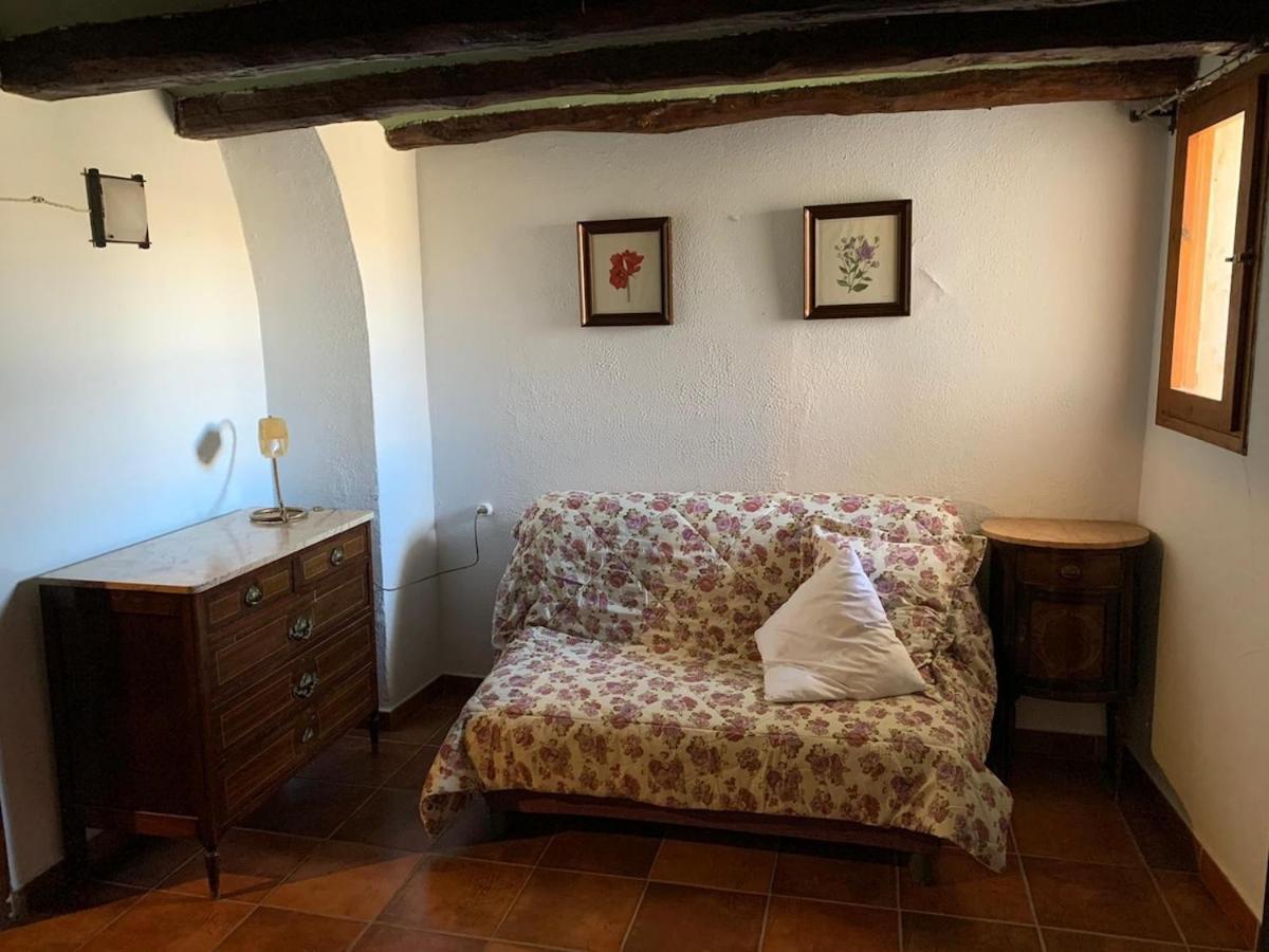 Masia Cal Millas - Turisme Rural Castellfullit de Riubregos Exteriör bild